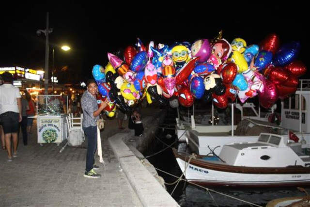 Balıkesir'in Cunda'da Adası'nda Bayram Tatilinde Adım Atacak Yer Kalmadı