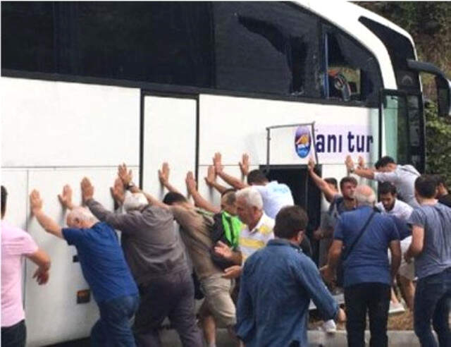 Karadeniz Turu Faciayla Sonlandı! Yaşlı Kadın Otobüsün Altında Can Verdi