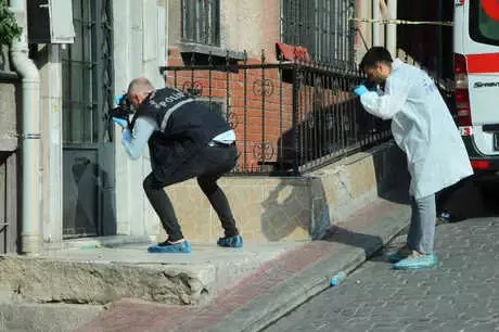 Beyoğlu'nda Korkunç Cinayet; Gasp Edildikten Sonra Boğazı Kesilerek Öldürüldü