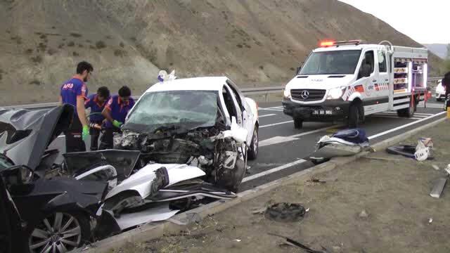 Erzincan'da Trafik Kazası: 3'ü Çocuk 7 Ölü, 3 Yaralı