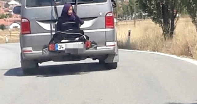 Küçük Kızı Hareket Halindeki Minibüsün Arkasına İple Bağlayan Babanın İfadesi Pes Dedirtti