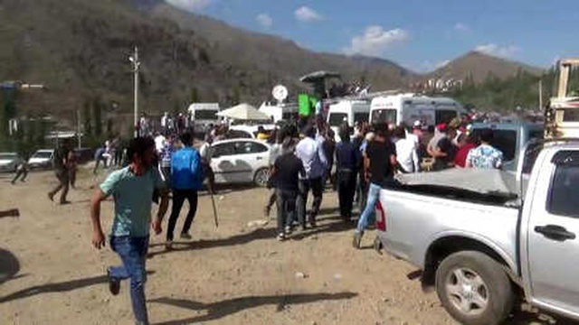 Erzurum'da, Boğa Güreşinde Kavga Çıktı, Ortalık Savaş Alanına Döndü