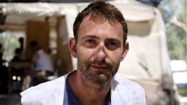 Yunanistan'da Mülteci Kampında Şiddet: 'Burası Suriye'deki Savaşın Daha Çirkin Hali'