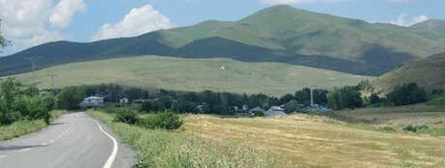 Ayı İle Beraber Uçurumdan Düşen Adamı, Aldığı Pençe Darbesi Öldürmüş
