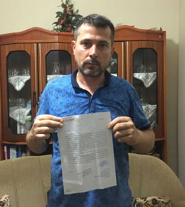 İstanbul'da, 10 Yaşındaki Kız, İcra Memurları Tarafından Babasından Zorla Alındı