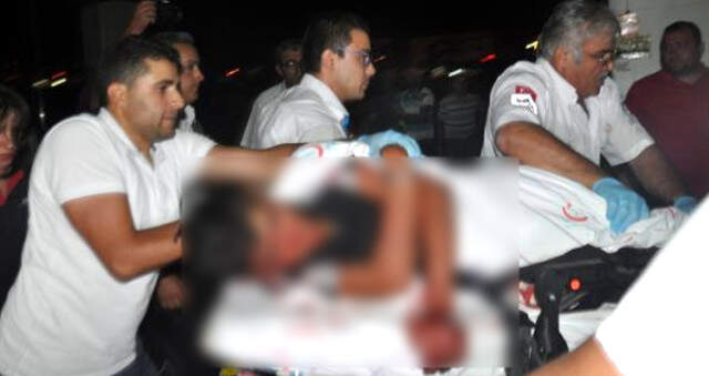 Çocuk Parkına Ateş Açıldı: 2'si Çocuk 3 Yaralı Çocuk Parkına Ateş Açıldı: 2'si Çocuk, 3 Yaralı