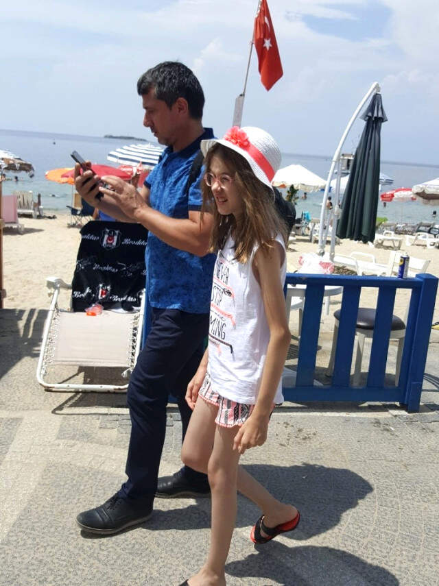 İcra Memurlarının Aldığı Küçük Kızın Babası: Kızımın Velayeti İçin Elimden Geleni Yapacağım İcra Memurlarının Aldığı Küçük Kızın Babası: Kızımın Velayetini Almak İçin Elimden Geleni Yapacağım