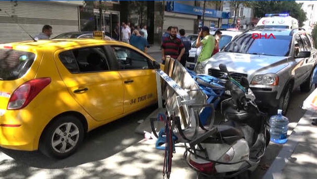 Bonzai İçip Kaza Yapan Taksiciye Meydan Dayağı