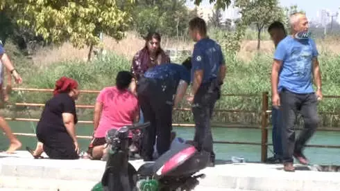 Kanala Düşüp Kaybolan Çocuğun Annesi Herkesi Ağlattı: Atakan Çık Gel!
