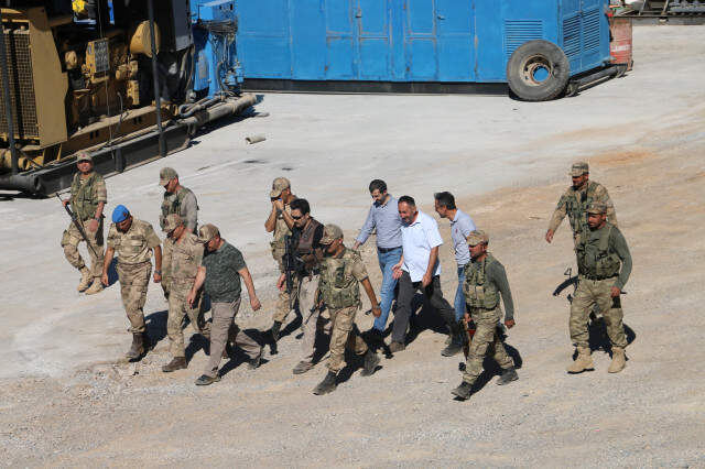 PKK'dan Temizlenen Herekol Dağı'nda 2 Ay Sonra Petrol Çıkarılacak PKK'dan Temizlenen Herekol Dağı'nda 2 Ay Sonra Petrol Çıkarılacak