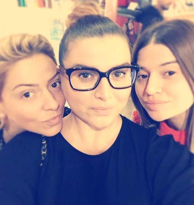 Hadise, Annesinin İntihara Kalkışmasından Sonra, Bağını Kopardığı Kardeşlerine Yakın Olan Evinden Taşınıyor