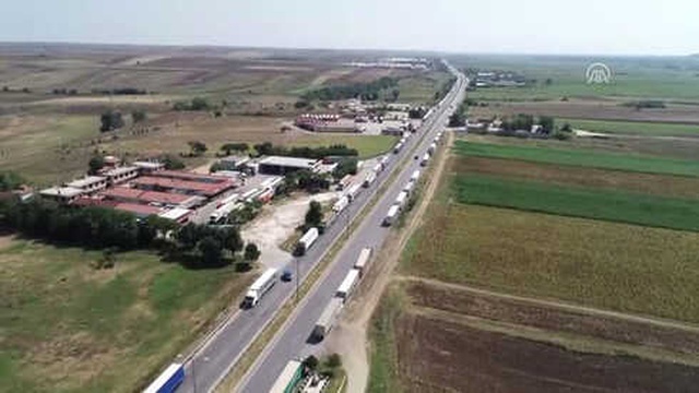 Kapıkule'de TIR Kuyruğu 14 Kilometreye Ulaştı