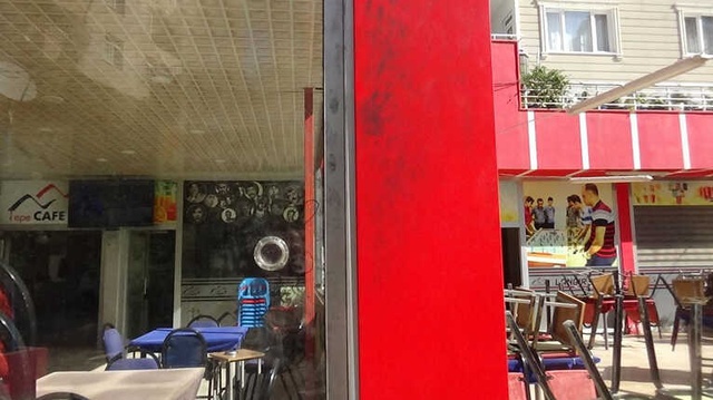 Aynı İş Yerine 2. Kez Giren Hırsızlar Para Bulamayınca Çay ve Şeker Çaldılar