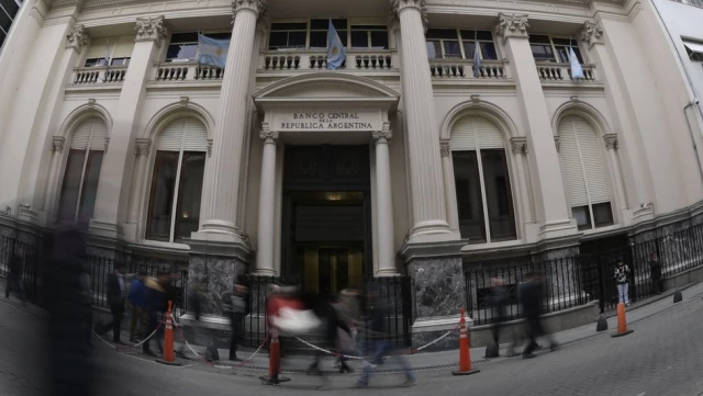 Ekonomik Krizdeki Arjantin Faizleri Yüzde 60'a Çıkarmasına Rağmen Neden Hâlâ Yabancı Yatırımcıyı...