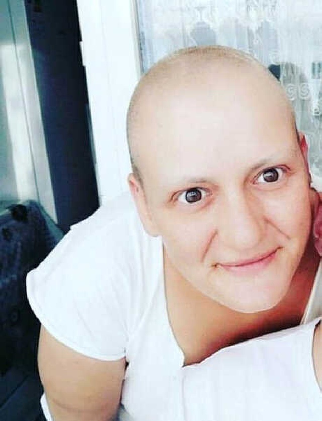 Meme Kanserine Farkındalık İçin Çekilen Kamu Spotunda Rol Alan Tiyatro Oyuncusu, Kanser Oldu