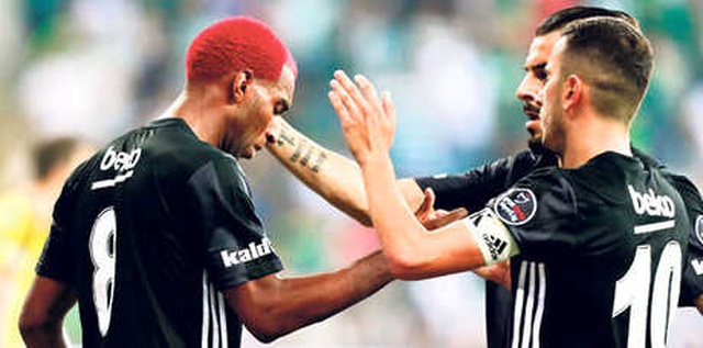 Beşiktaşlı Babel, Bursaspor Maçı Sonrası Röportajı Yarıda Bıraktı