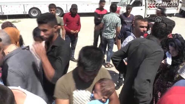 Sınır Kapısında Kuyruklar Uzadı! Suriyeliler Geri Dönüyor
