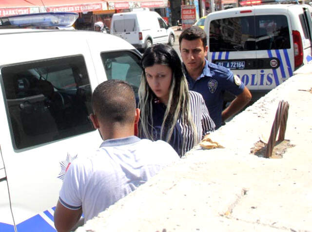 Kocasını Takip Edip Başka Kadınla Yakaladı, Ortalığı Birbirine Kattı Kocasını Takip Edip Başka Kadınla Yakaladı, Ortalığı Birbirine Kattı