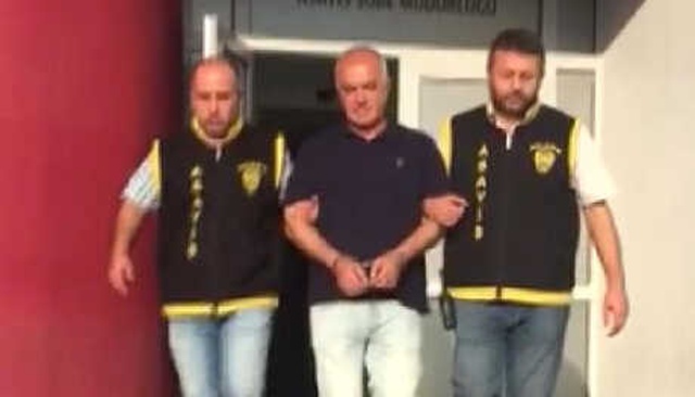 71 Yıl Hapis Cezasına Çarptırılan Adam, Kapıcılık Yaparken Yakalandı