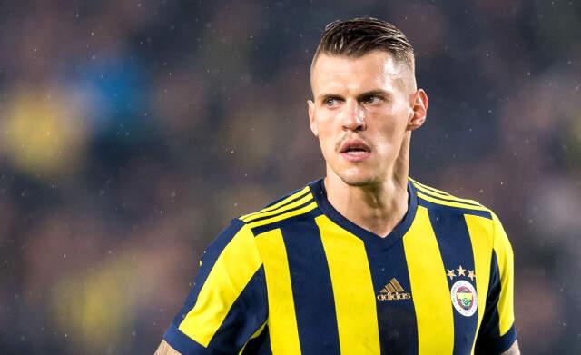  <a class='keyword-sd' href='/fenerbahce/' title='Fenerbahçe'>Fenerbahçe</a>'de Yeni Kaptan <a class='keyword-sd' href='/martin-skrtel/' title='Martin Skrtel'>Martin Skrtel</a> Oldu