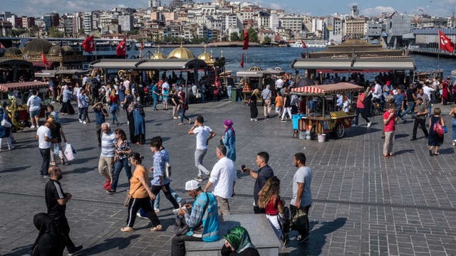 Türk Lirası'ndaki Değer Kaybı İlaç Sıkıntısına Yol Açıyor Mu?