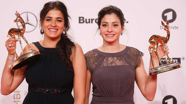 18 Mülteciyi Boğulmaktan Kurtaran 'Kahraman' Suriyeli Yüzücü, İnsan Kaçakçılığından Tutuklandı