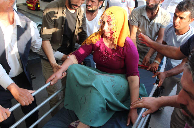 Siirt'te 'Patpat' Olarak Bilinen Tarım Aracı Devrildi: 2 Ölü, 9 Yaralı Siirt'te 'Patpat' Olarak Bilinen Tarım Aracı Devrildi: 2 Ölü, 9 Yaralı