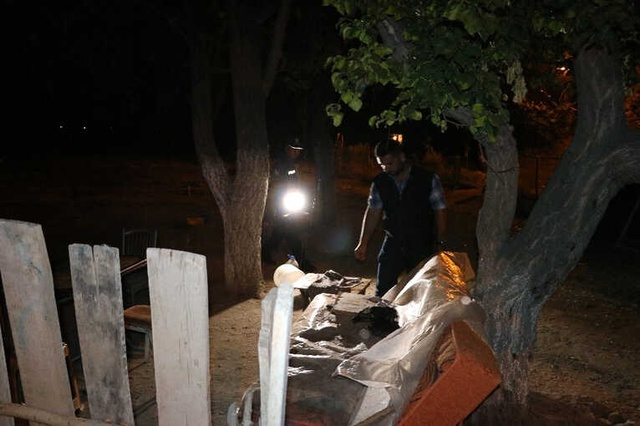 Ruhsatsız Tabanca Alışverişi Sırasında Deneme Yapan Şahısları, Silah Sesleri Yakalattı