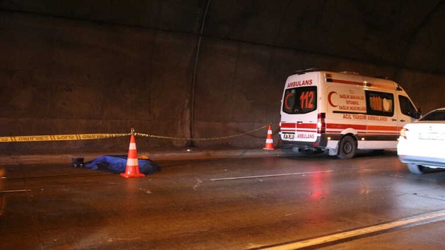 İstanbul'da Kaza Yapan Motosiklet 100 Metre Sürüklendi: 1 Ölü, 1 Yaralı
