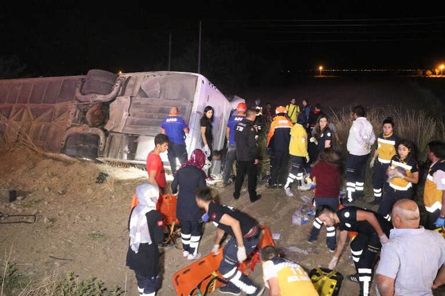 Aksaray'da Otobüs Şarampole Devrildi: 6 Ölü, 44 Yaralı