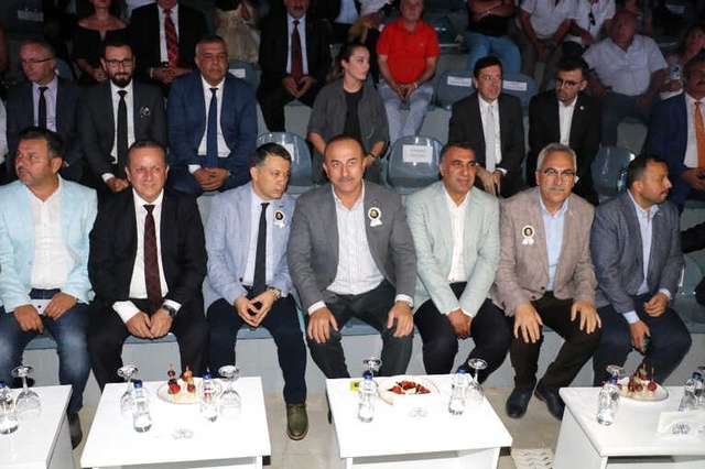 Bakan Çavuşoğlu'ndan, İdlib'deki Saldırılarla İlgili Çarpıcı Açıklama: Engellerse <a class='keyword-sd' href='/turkiye/' title='Türkiye'>Türkiye</a> Engeller