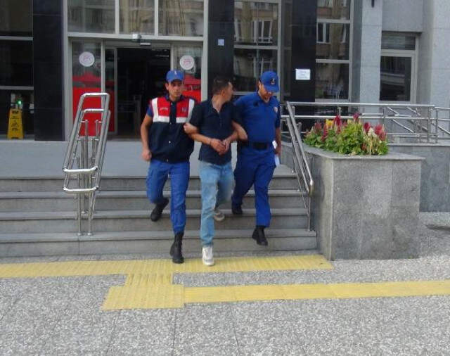 Çorum'da, 14 Yaşındaki Kayıp Kız Çocuğu 34 Yaşındaki Adama Kendi İsteğiyle Kaçmış Çorum'da, 14 Yaşındaki <a class='keyword-sd' href='/kayip-kiz/' title='Kayıp Kız'>Kayıp Kız</a> Çocuğu 34 Yaşındaki Adama Kendi İsteğiyle Kaçtığını Söyledi