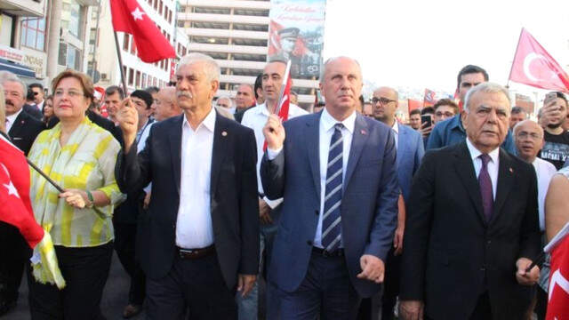Muharrem İnce'den Kurultay Açıklaması: Dereyi Görmeden Paçaları Sıvama Muharrem İnce'den Kurultay Açıklaması: Dereyi Görmeden Paçaları Sıvama