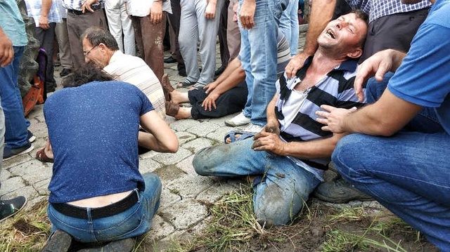 Traktörün Altında Kalarak Hayatını Kaybeden Sürücünün Yakınlarının Feryatları, Yürekleri Dağladı