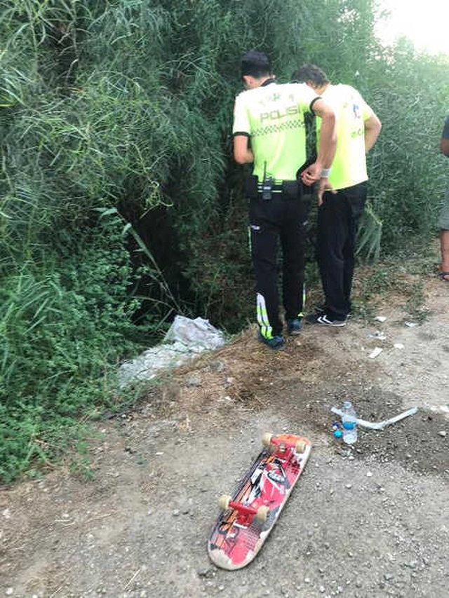 Çakmak Gazı Kokladığı İddia Edilen Çocuk, Kanala Düşerek Hayatını Kaybetti