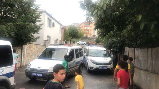 Tekirdağ'da Erkek Çocuğuna Cinsel İstismarda Bulunduğu İddia Edilen Şüpheliyi Vatandaşlar Linç Etmek İstedi