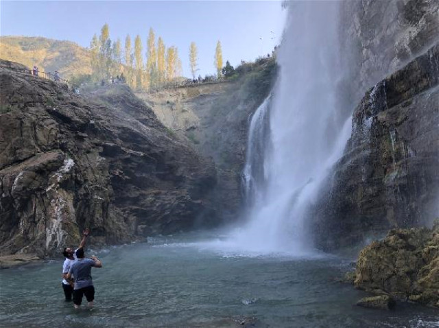 UNESCO'ya Aday Gösterilen Erzurum Tortum Şelalesi'nin Yürüyüş Alanında Heyelan Riski Var