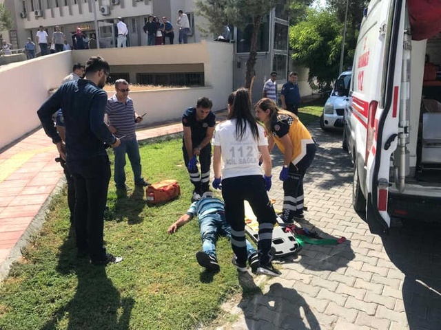 Parkta Kız Çocuğunu Taciz Ettiği Öne Sürülen Şahıs, Linç Edilmek İstendi