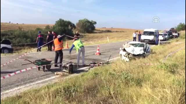 Kırklareli'de İki Otomobilin Çarpıştığı Kazada, Otomobilde Bulunan 4 Kişi Hayatını Kaybetti