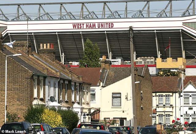 İngiliz Ekibi West Ham United'ın 112 Yıllık Stadı Yıkıldı