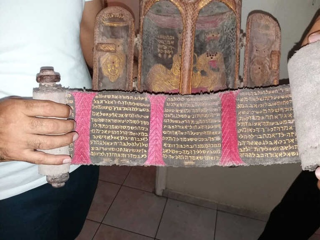 Adana'da Suriyeli Vatandaşın Evinden Çıkan Ahşap Kutuya Paha Biçilemiyor