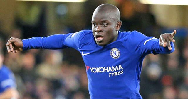  <a class='keyword-sd' href='/chelsea/' title='Chelsea'>Chelsea</a>'li Yıldız N'Golo Kante, Camide Tanıştığı Hayranlarının Evine Gitti