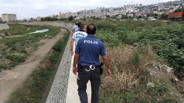 Samsun'da Girdiği Menfezde Uyuyakalan Genç, Polis Ekiplerini Alarma Geçirdi