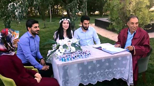 Nikah Memuru Babanın Yaptığı Espri, Davetlileri Kahkahaya Boğdu