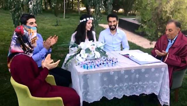 Nikah Memuru Babanın Yaptığı Espri, Davetlileri Kahkahaya Boğdu