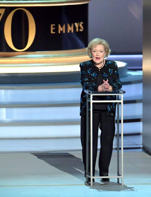 Emmy Ödüllerinde En İyi Kadın Oyuncu Seçilen Thandie Newton Teşekkür Konuşmasında Ağzından Küfür Kaçırdı Emmy Ödüllerinde En İyi Kadın Oyuncu Seçilen Thandie Newton Teşekkür Konuşmasında Ağzından Küfür Kaçırdı