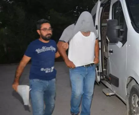 Çete Lideri, Fuhuş Yaptırdığı Kadını Piknik Yaparak İzlemiş