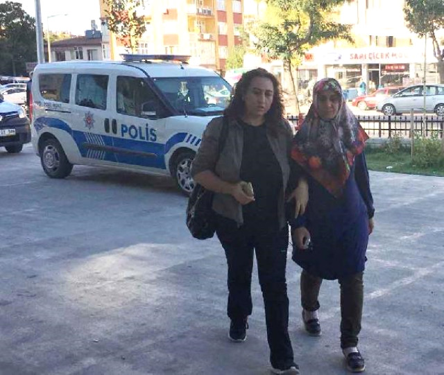 Konya'da Cani Kadın, Kavga Ettiği Komşusunun 3 Çocuğuna Kezzap Attı