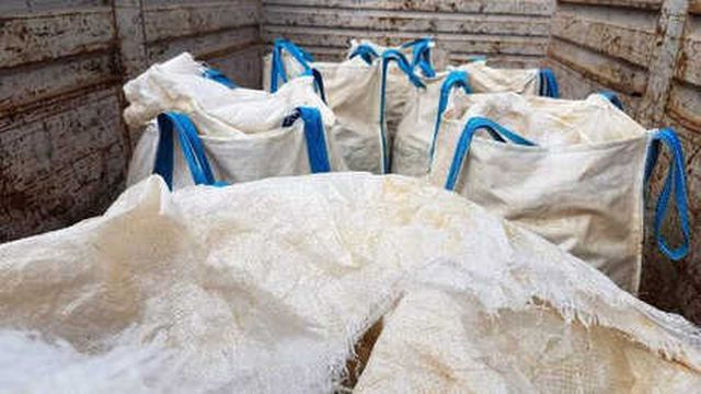 Polis Kılığına Giren Soyguncular, TIR'ın Önünü Keserek 5 Milyon TL Değerindeki Madeni Çaldı