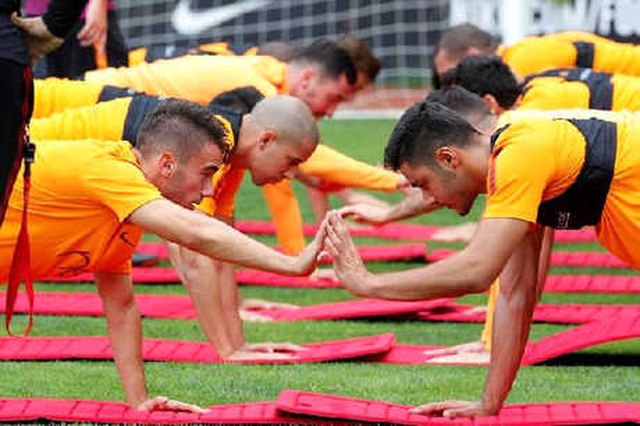 Galatasaray, Ara Vermeden Akhisarspor Maçı Hazırlıklarına Başladı